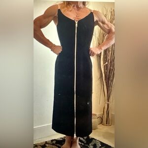 Last chance- selling to re-saler on 1/1/14…Auth Gucci Midi Dress IT 40 MSRP$2800